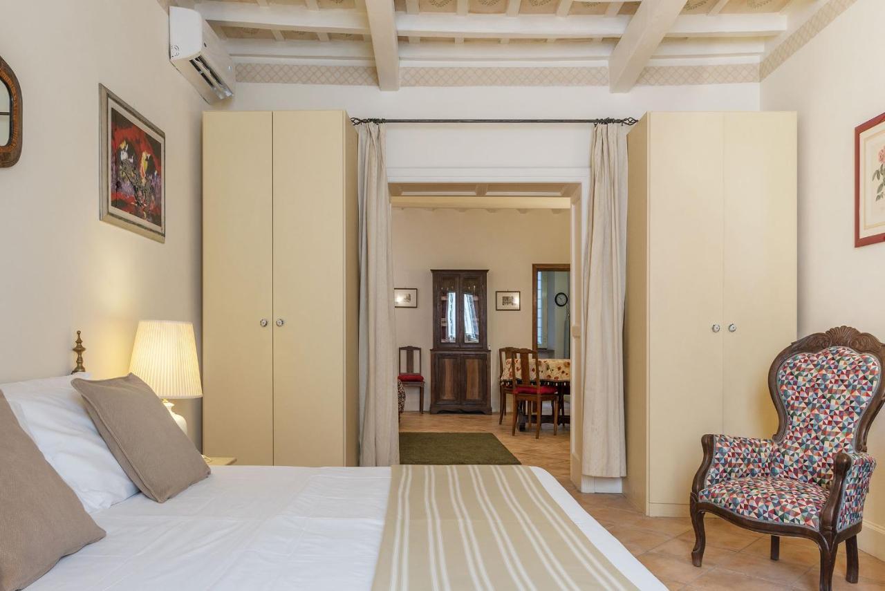 Fontanella Borghese Apartment - FromhometoРим Экстерьер фото