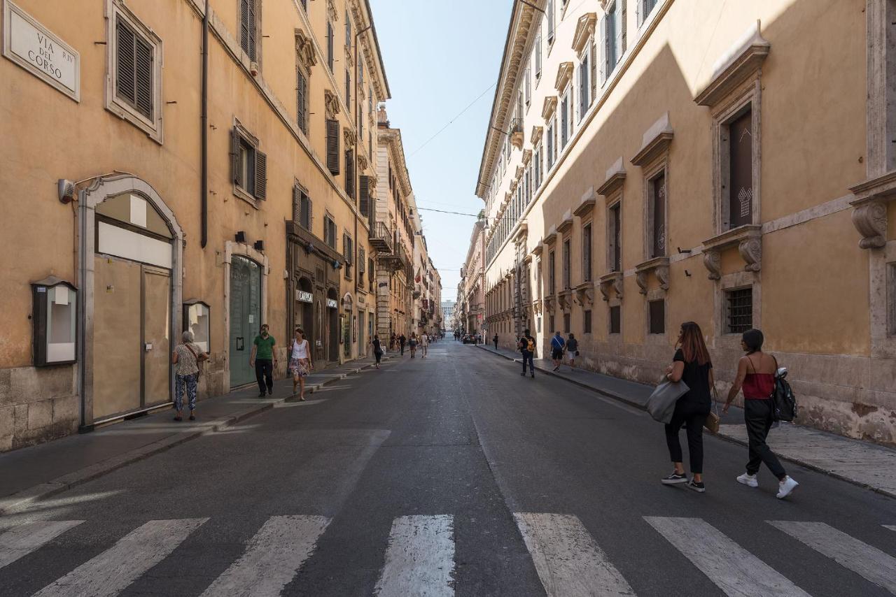 Fontanella Borghese Apartment - FromhometoРим Экстерьер фото