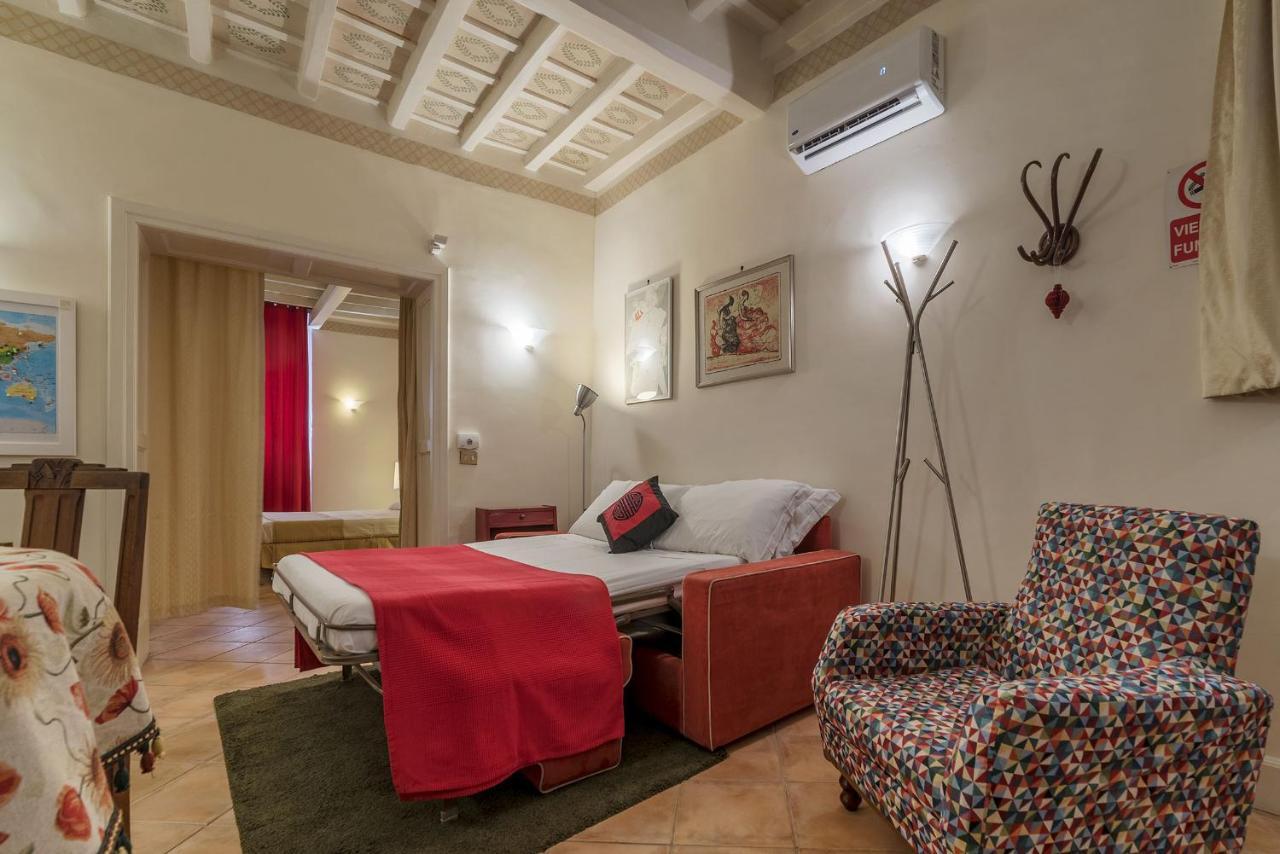 Fontanella Borghese Apartment - FromhometoРим Экстерьер фото